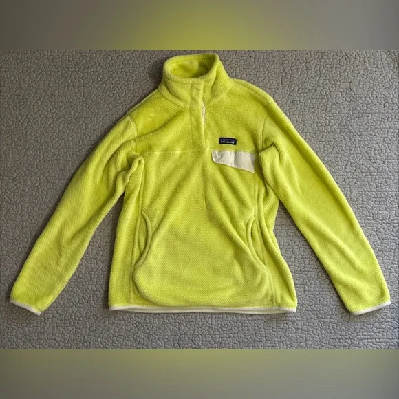 Patagonia Women's Bright Yellow Fleece Turtleneck - Picture 1 of 5